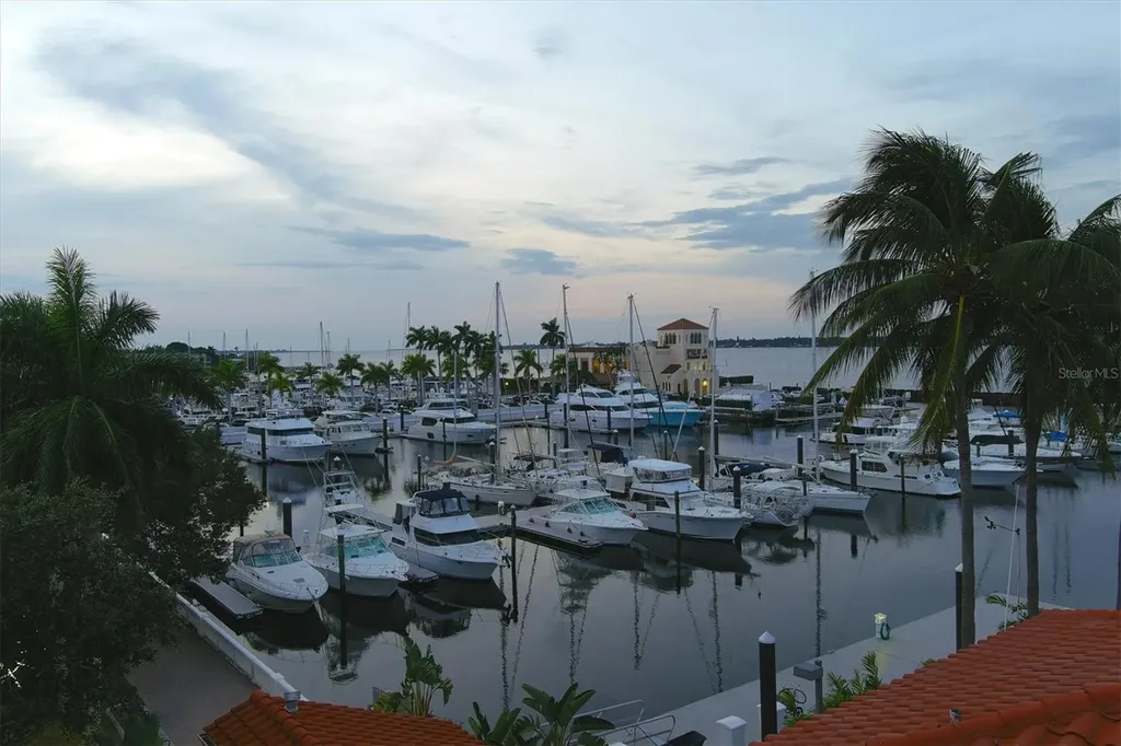 202 22nd Street W Bradenton FL 34205