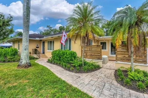 202 22nd Street W Bradenton FL 34205