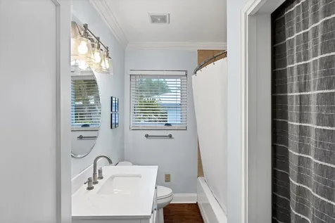 202 22nd Street W Bradenton FL 34205