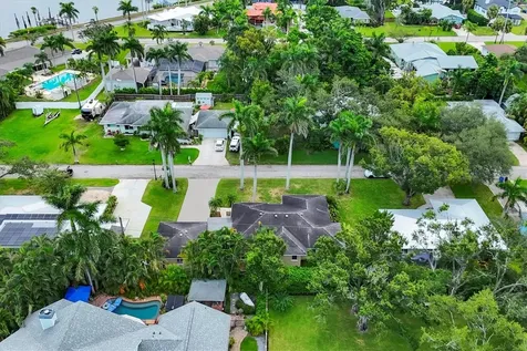 202 22nd Street W Bradenton FL 34205