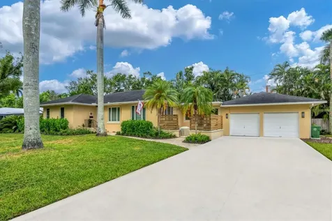 202 22nd Street W Bradenton FL 34205