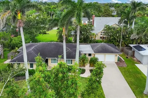 202 22nd Street W Bradenton FL 34205