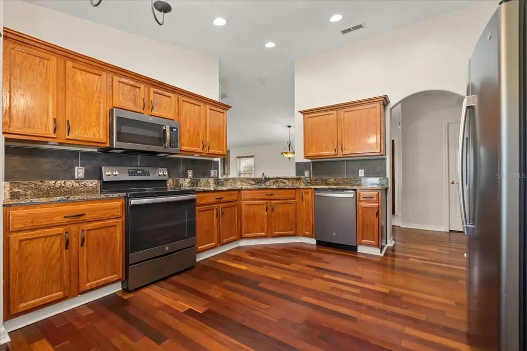 189 Grand Canal Drive Kissimmee FL 34759