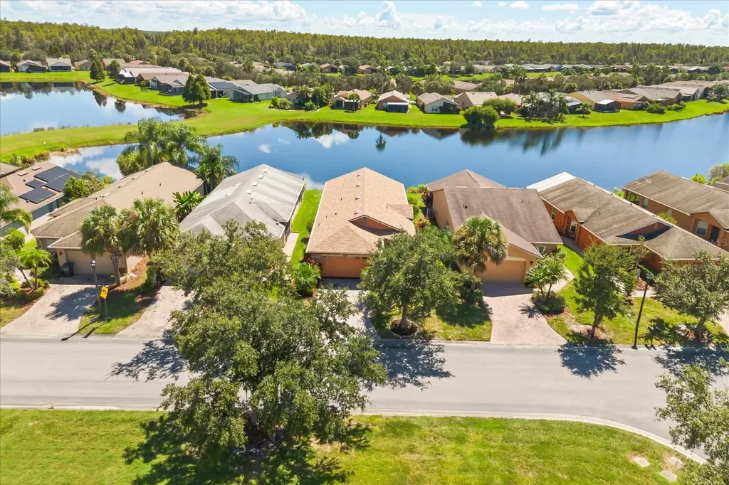 189 Grand Canal Drive Kissimmee FL 34759