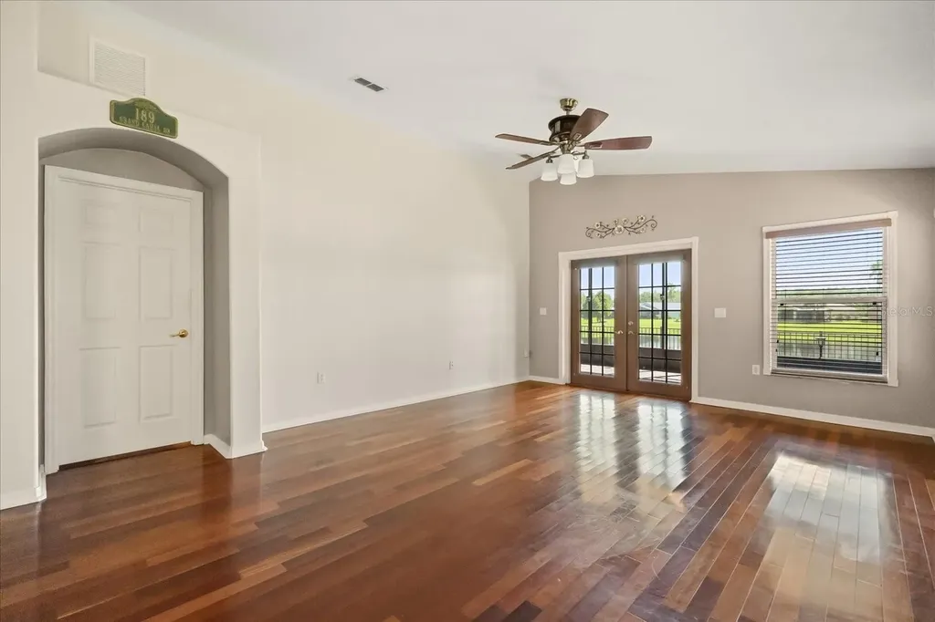 189 Grand Canal Drive Kissimmee FL 34759