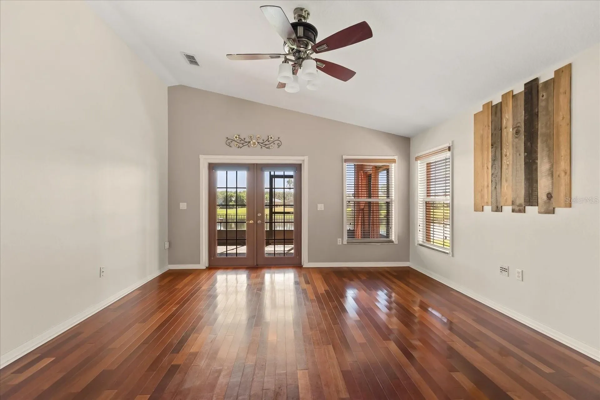 189 Grand Canal Drive Kissimmee FL 34759
