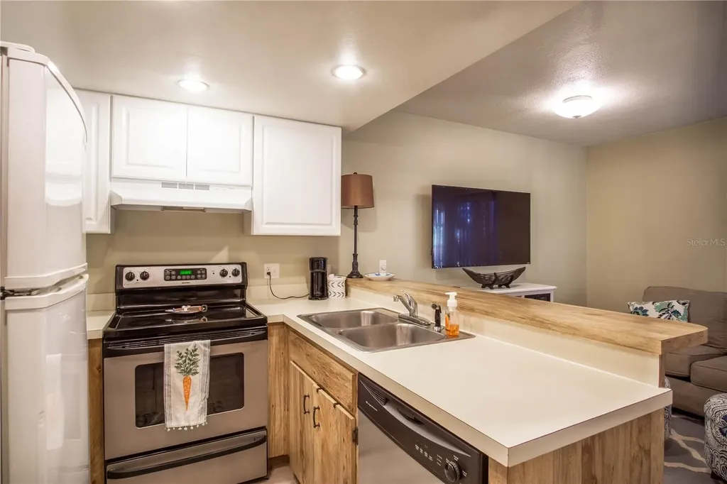 20800 River Drive Dunnellon FL 34431