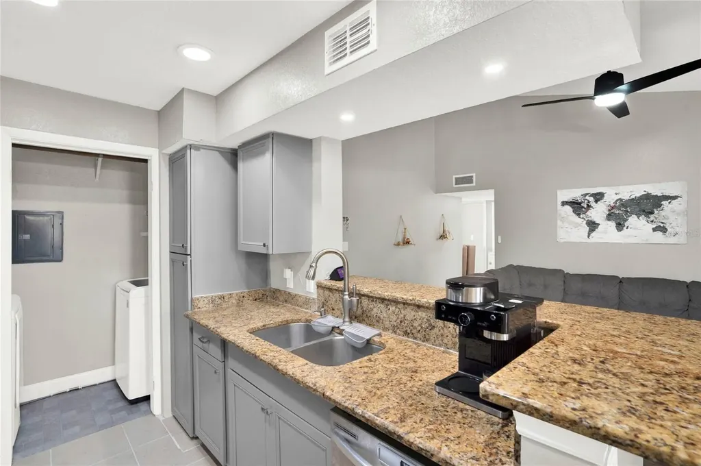 5545 Devonbriar Way Orlando FL 32822