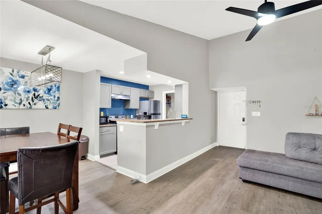 5545 Devonbriar Way Orlando FL 32822