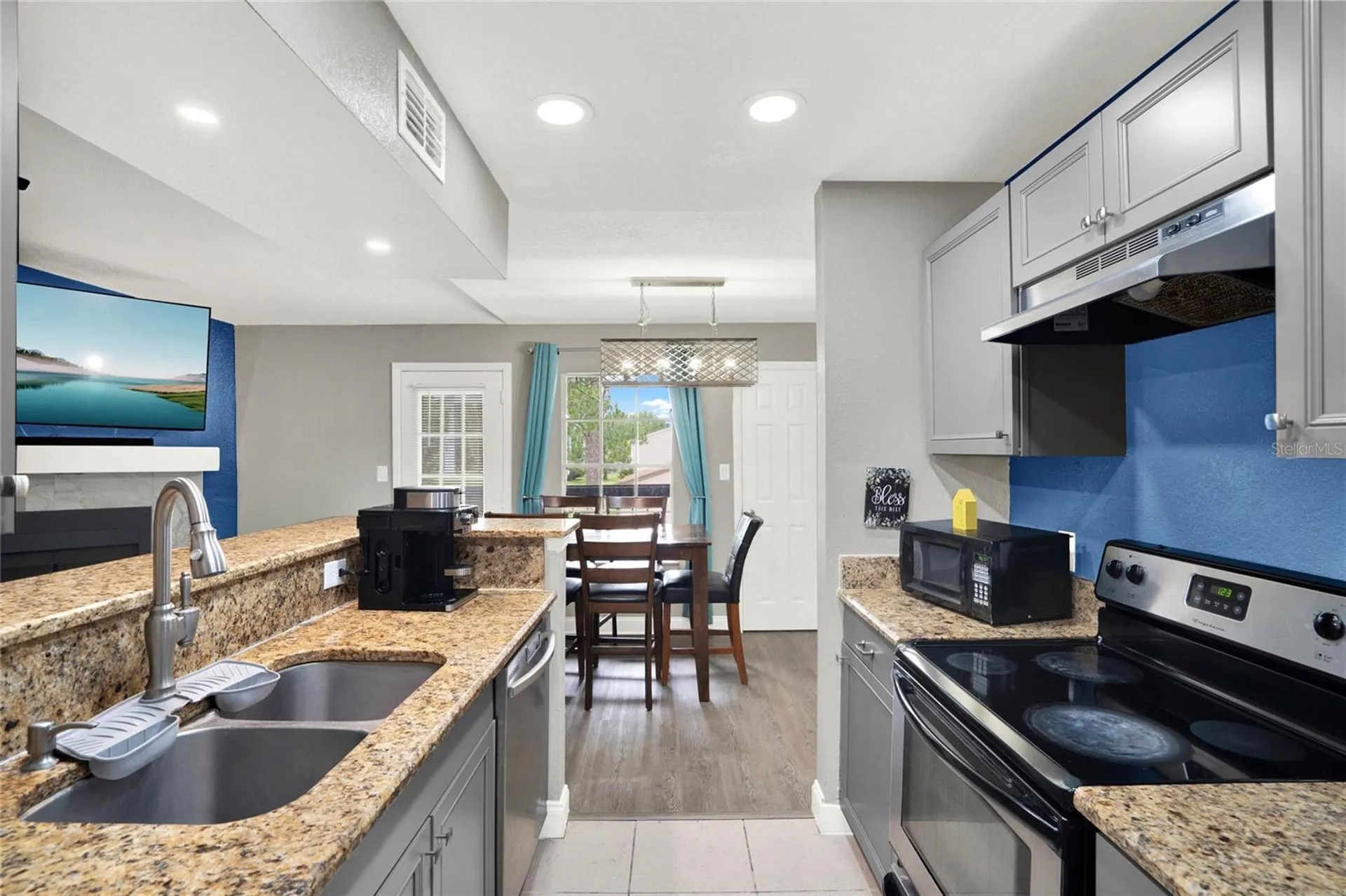 5545 Devonbriar Way Orlando FL 32822