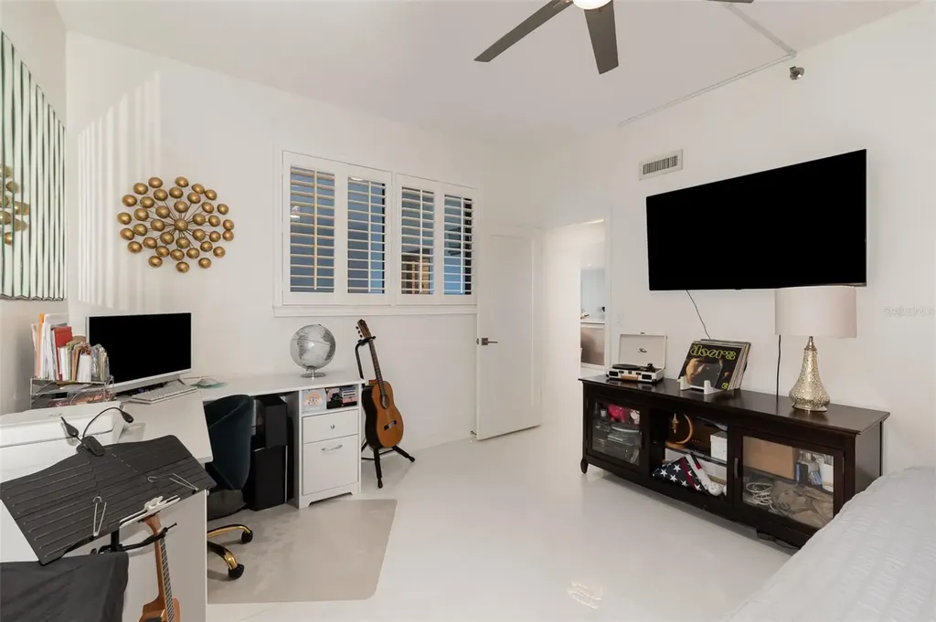 530 E Central Boulevard Orlando FL 32801