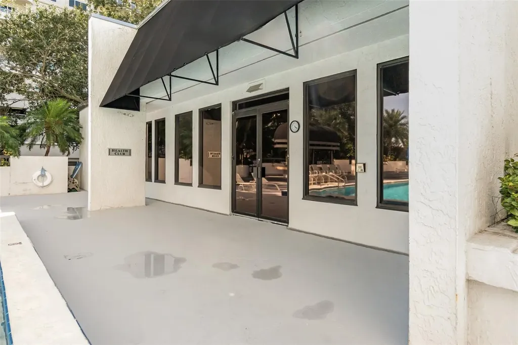 530 E Central Boulevard Orlando FL 32801