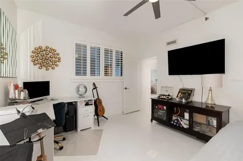 530 E Central Boulevard Orlando FL 32801