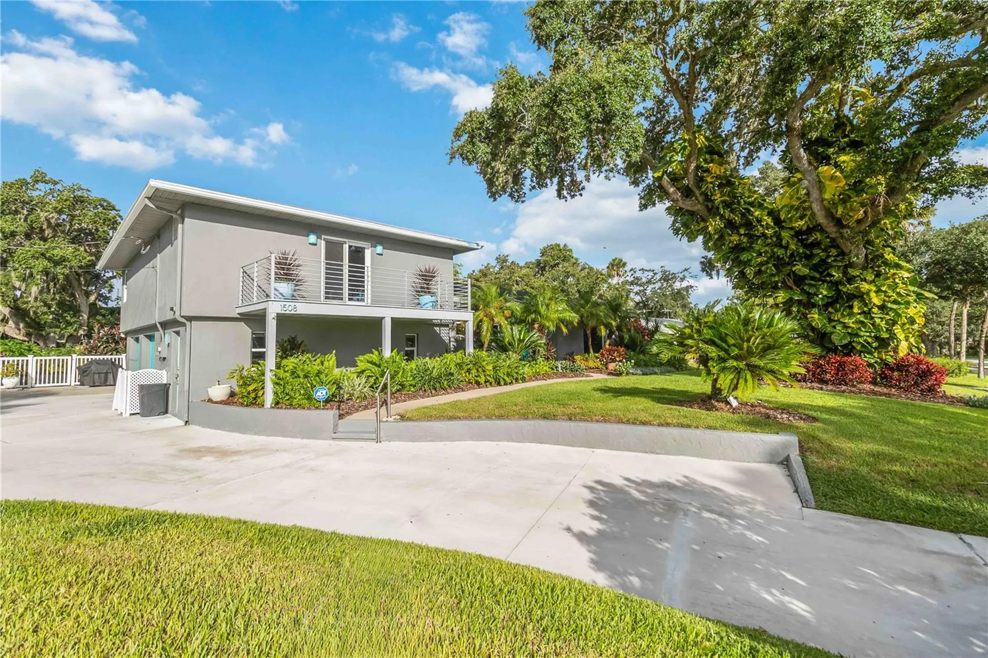 1508 S Riverside Drive New Smyrna Beach FL 32168