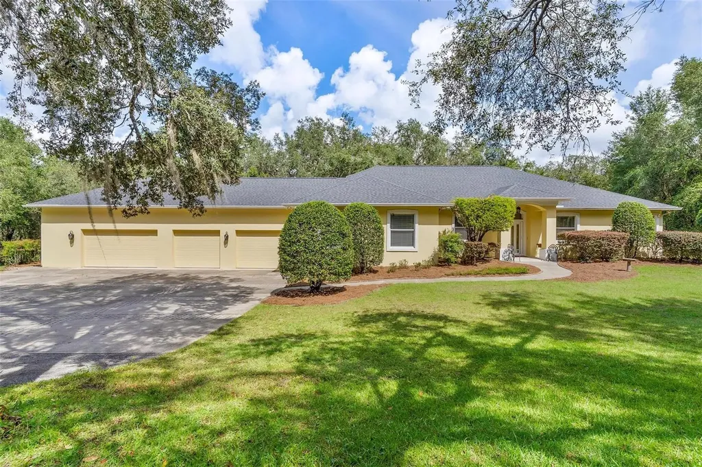 5625 Lake Griffin Road Lady Lake FL 32159