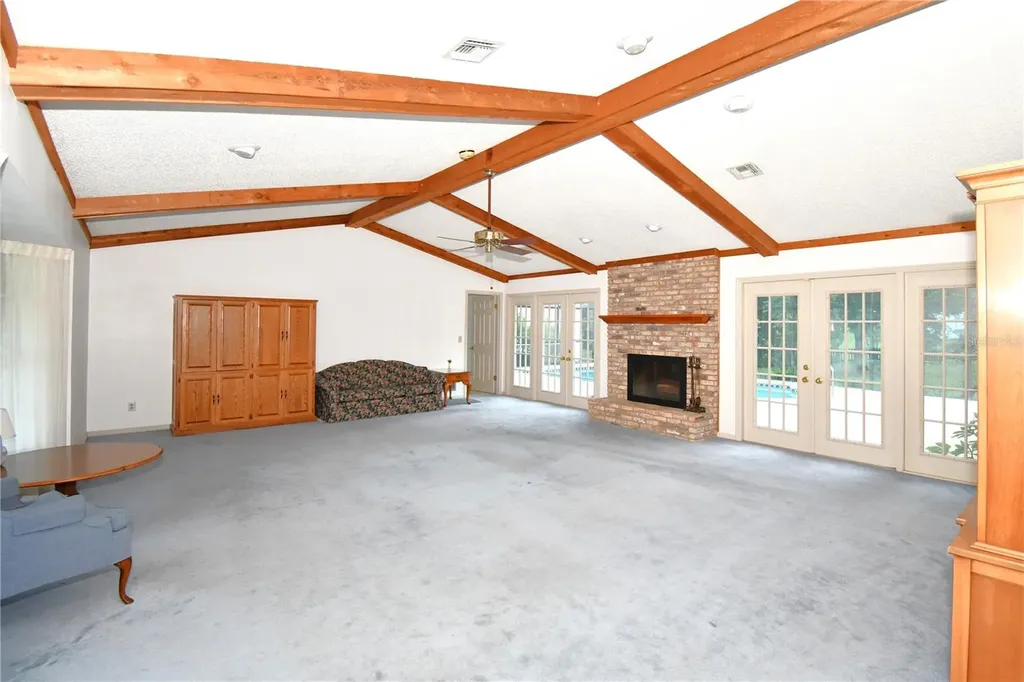 611 Old Eustis Road Mount Dora FL 32757