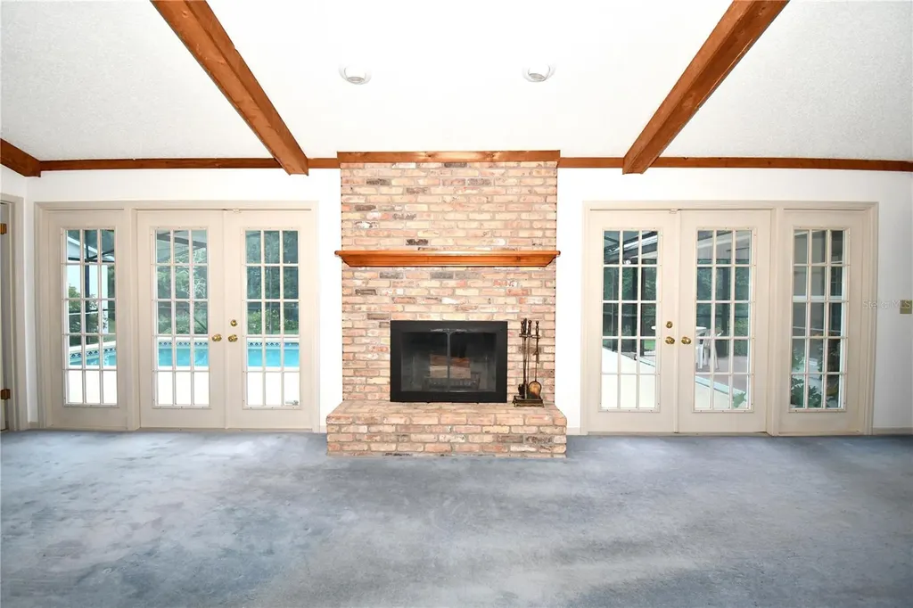 611 Old Eustis Road Mount Dora FL 32757