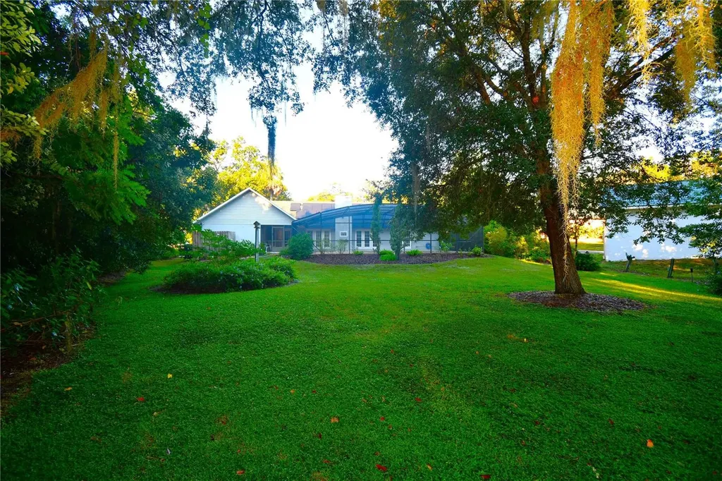 611 Old Eustis Road Mount Dora FL 32757
