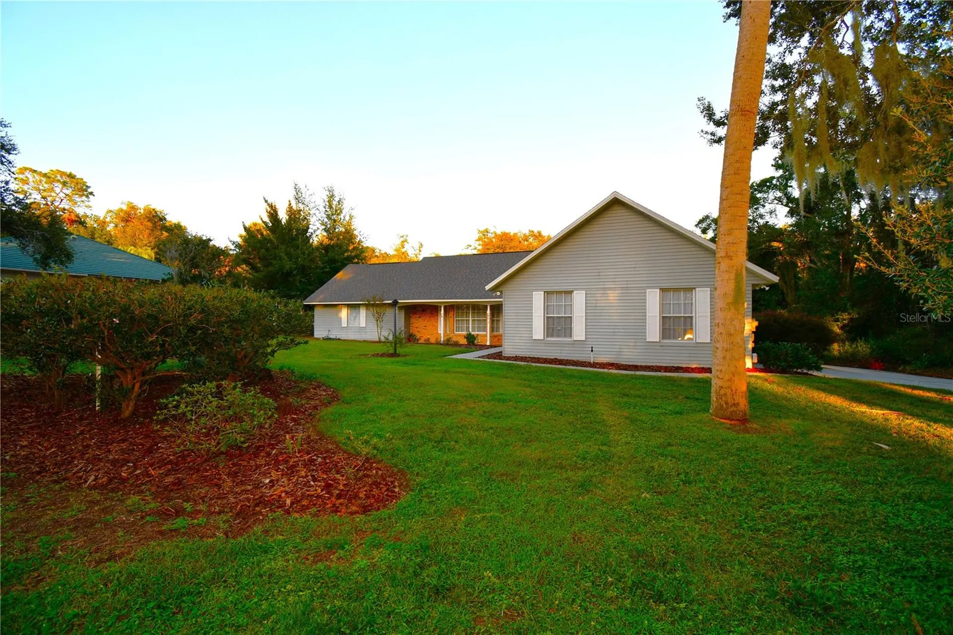 611 Old Eustis Road Mount Dora FL 32757