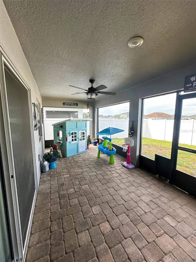 105 Foxtail Loop Davenport FL 33837