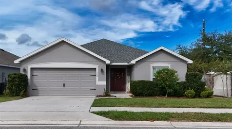 105 Foxtail Loop Davenport FL 33837
