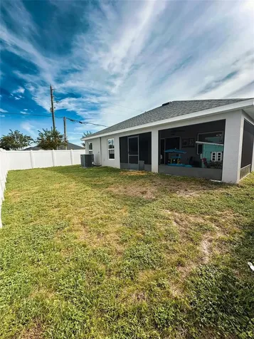 105 Foxtail Loop Davenport FL 33837