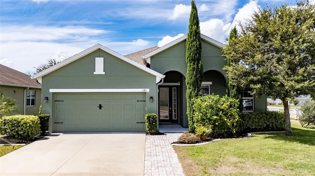 1361 Aroniminik Drive Mount Dora FL 32757