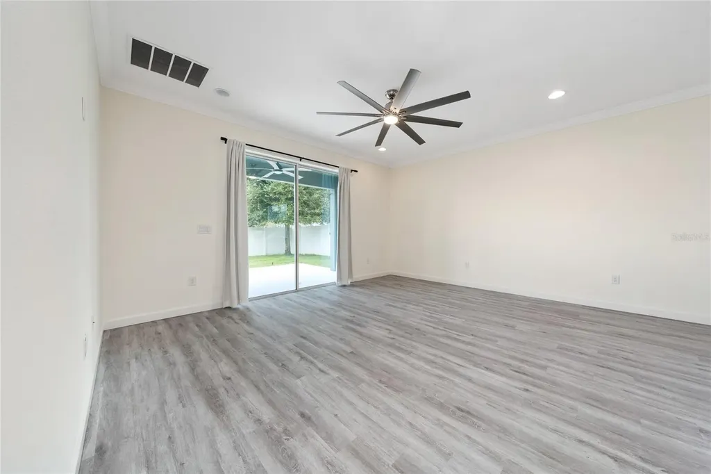 1361 Aroniminik Drive Mount Dora FL 32757