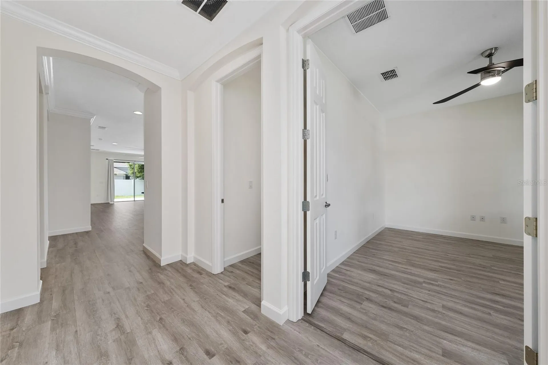 1361 Aroniminik Drive Mount Dora FL 32757
