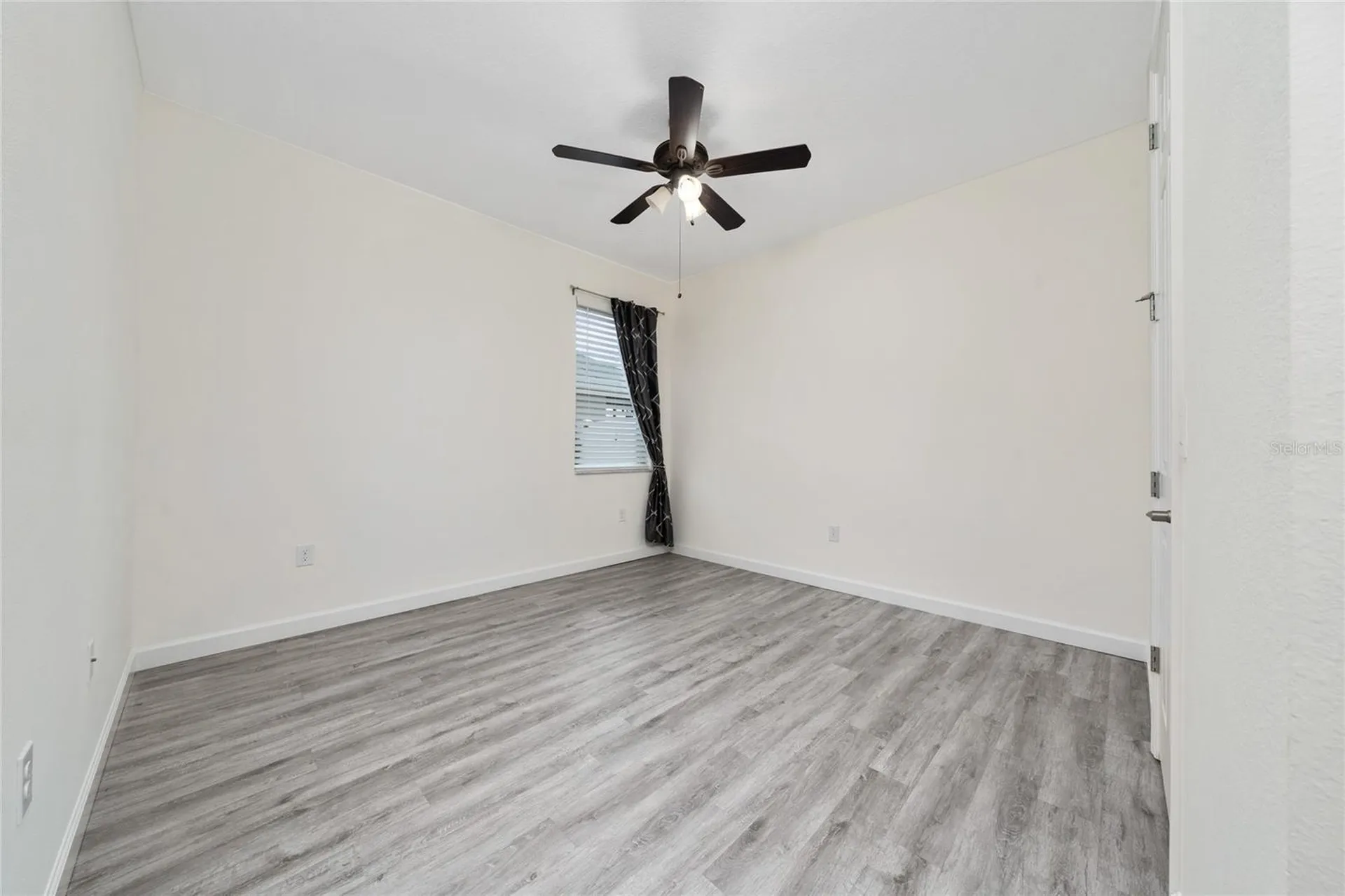 1361 Aroniminik Drive Mount Dora FL 32757