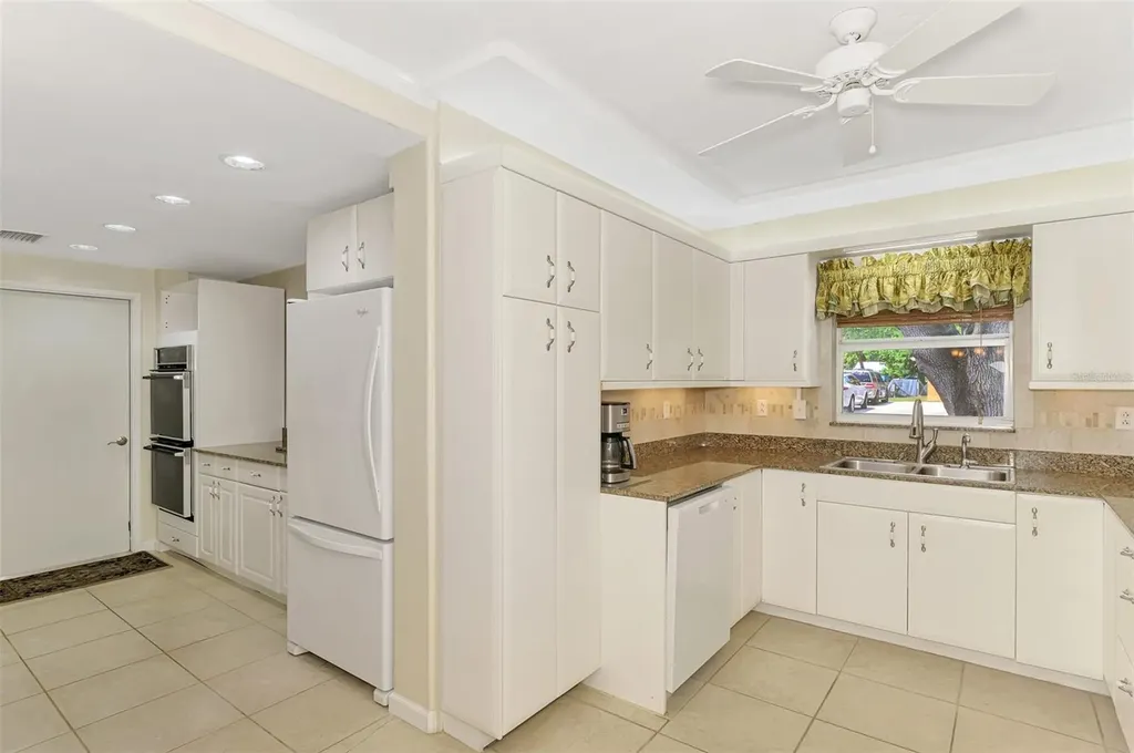 1150 Willis Avenue Sarasota FL 34232