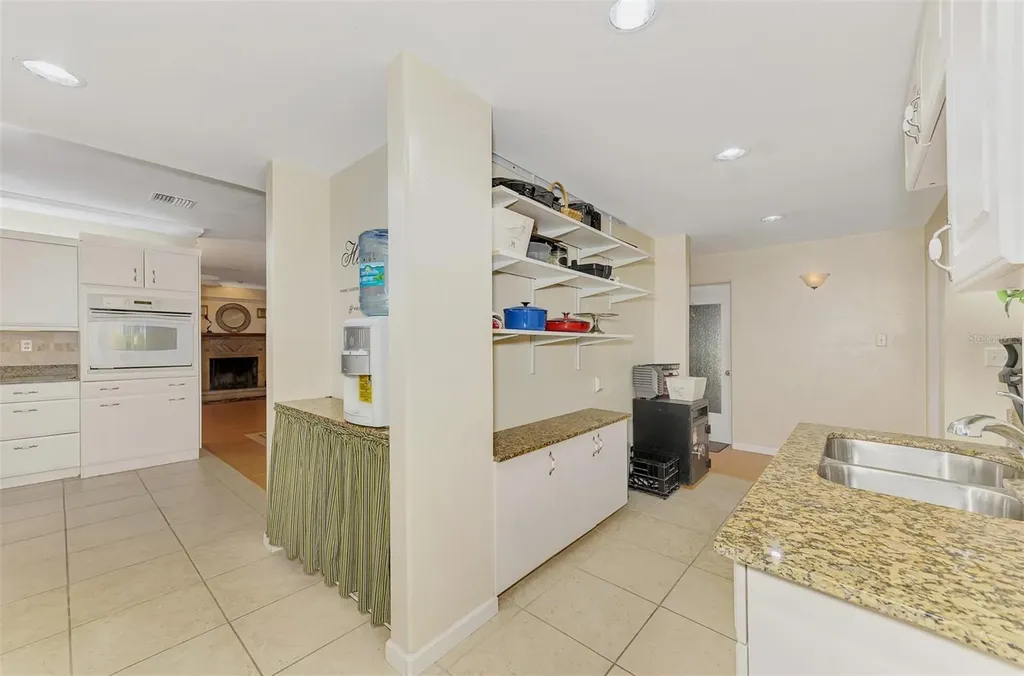 1150 Willis Avenue Sarasota FL 34232