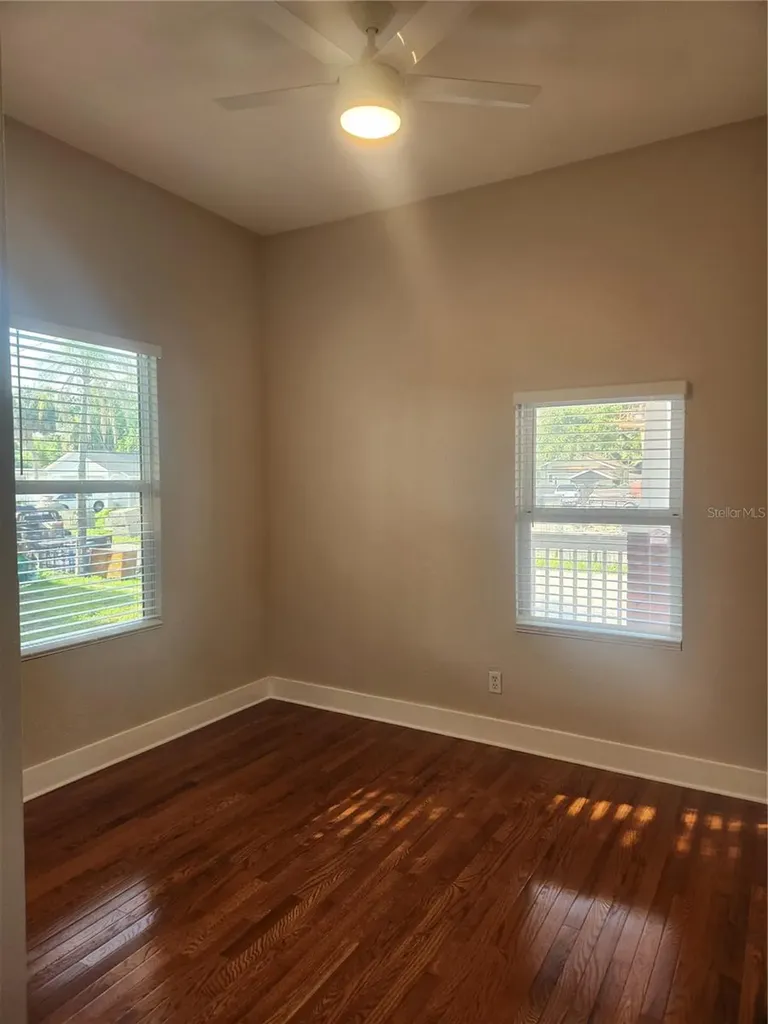 1923 W Pine Street Tampa FL 33607