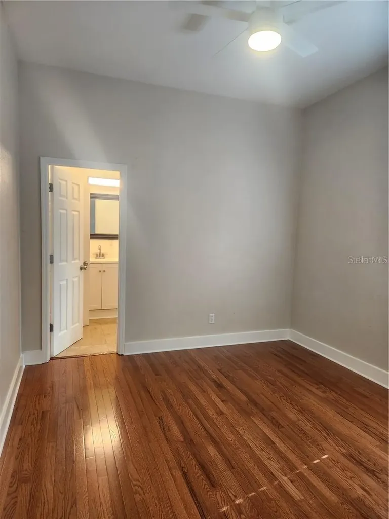 1923 W Pine Street Tampa FL 33607