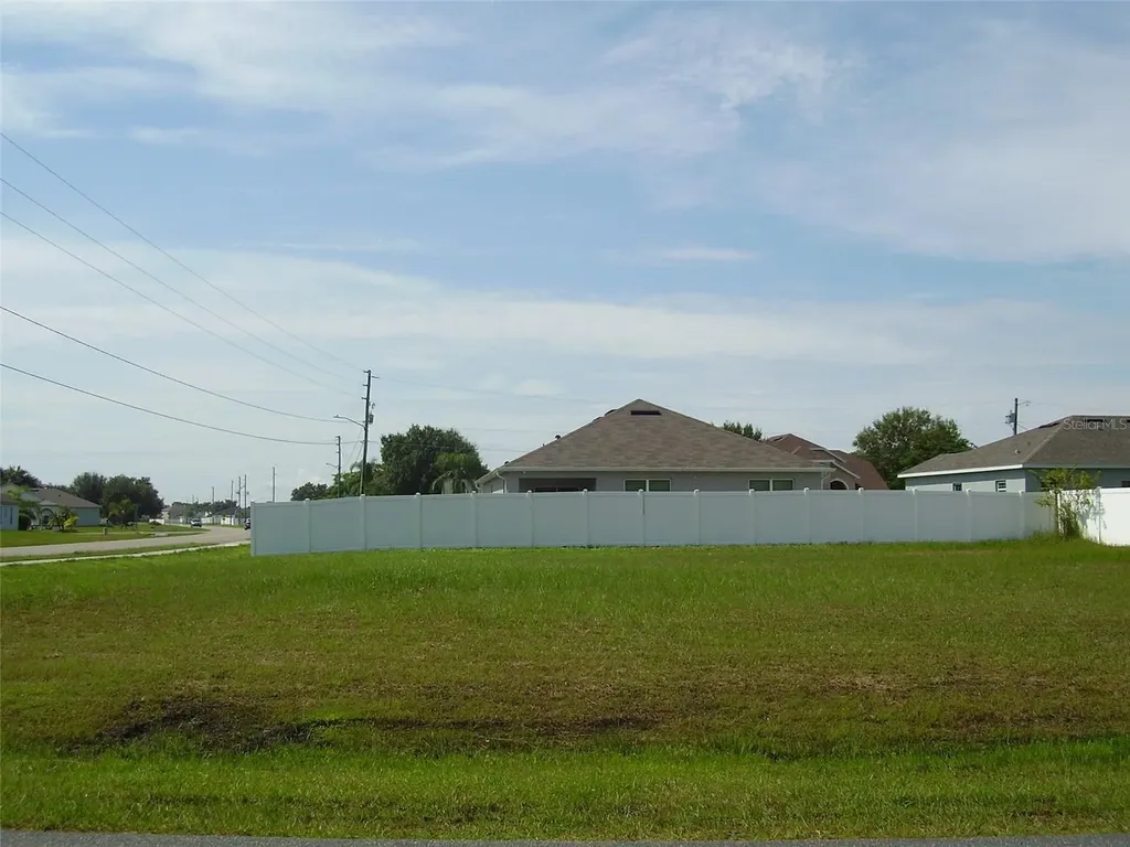 800 Carrousel Lane Kissimmee FL 34759