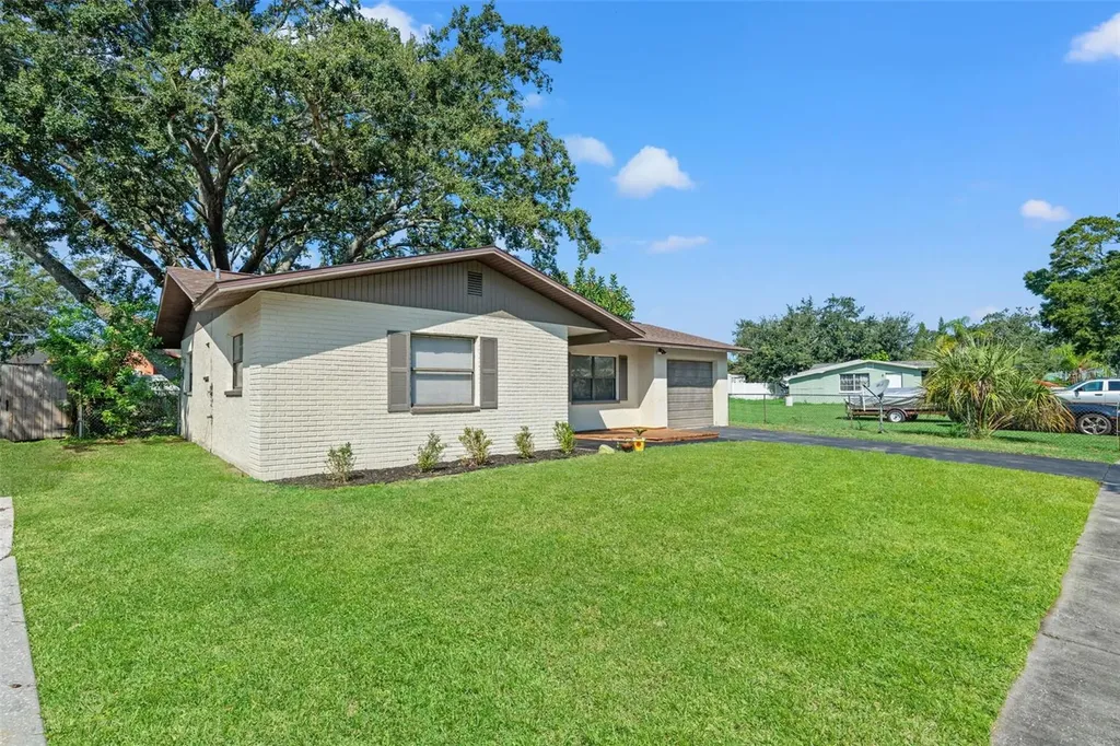5828 Mariposa Drive Holiday FL 34690