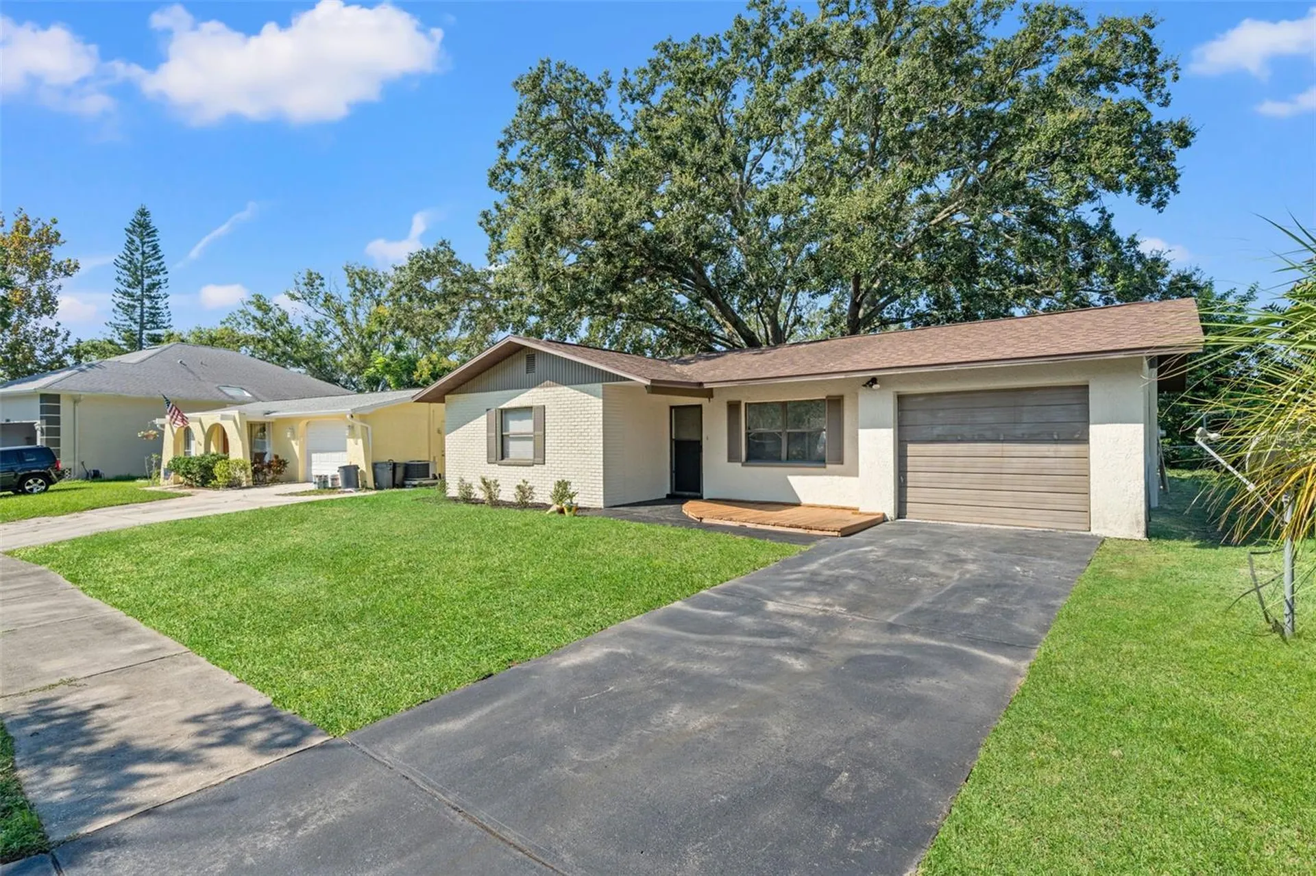 5828 Mariposa Drive Holiday FL 34690