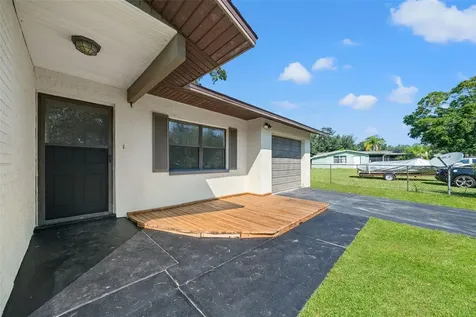 5828 Mariposa Drive Holiday FL 34690