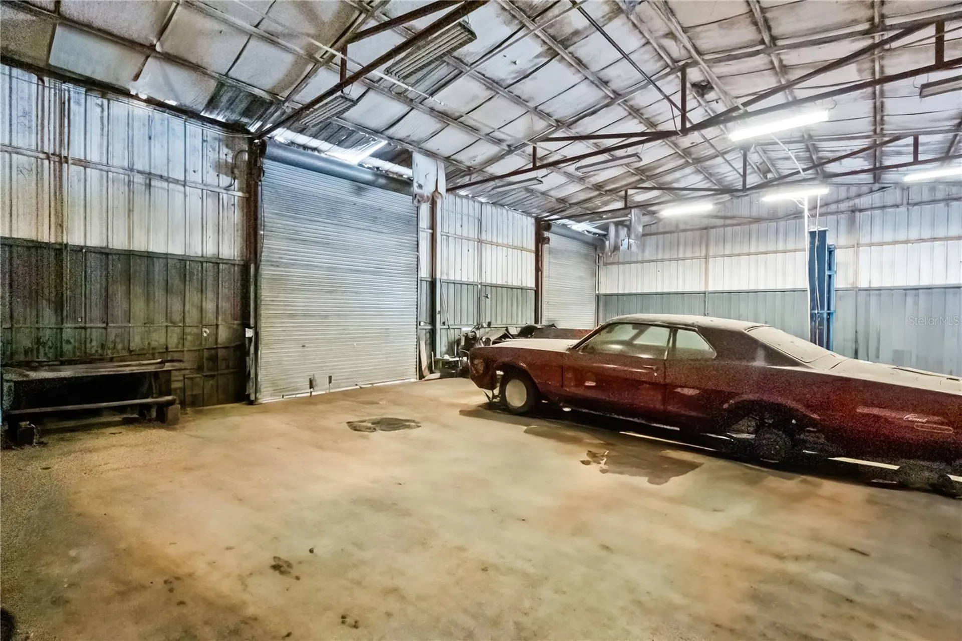 1049 E Myers Boulevard Mascotte FL 34753