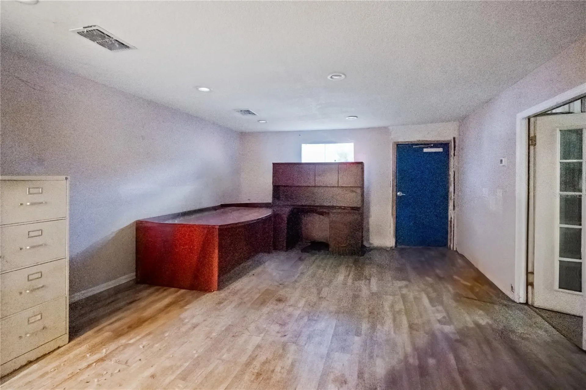 1049 E Myers Boulevard Mascotte FL 34753