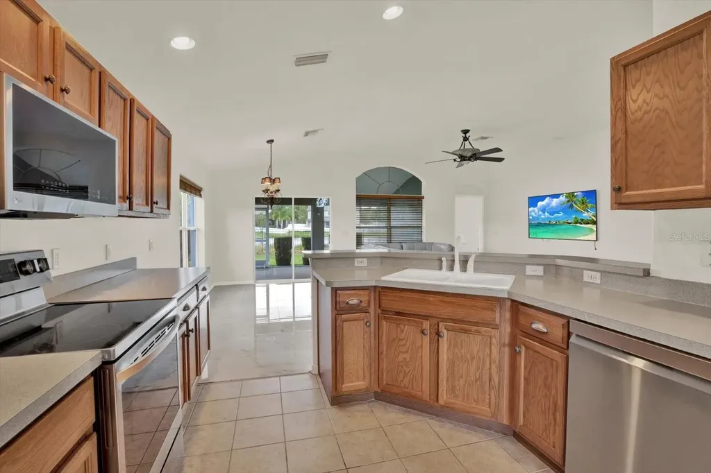 1851 Arbor Knoll Loop Trinity FL 34655