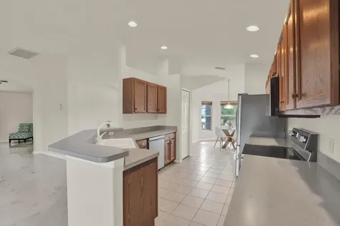 1851 Arbor Knoll Loop Trinity FL 34655