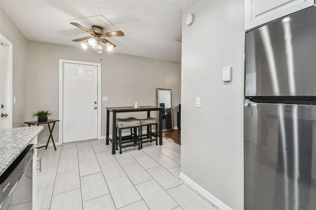4419 Dolphin Drive Tampa FL 33617