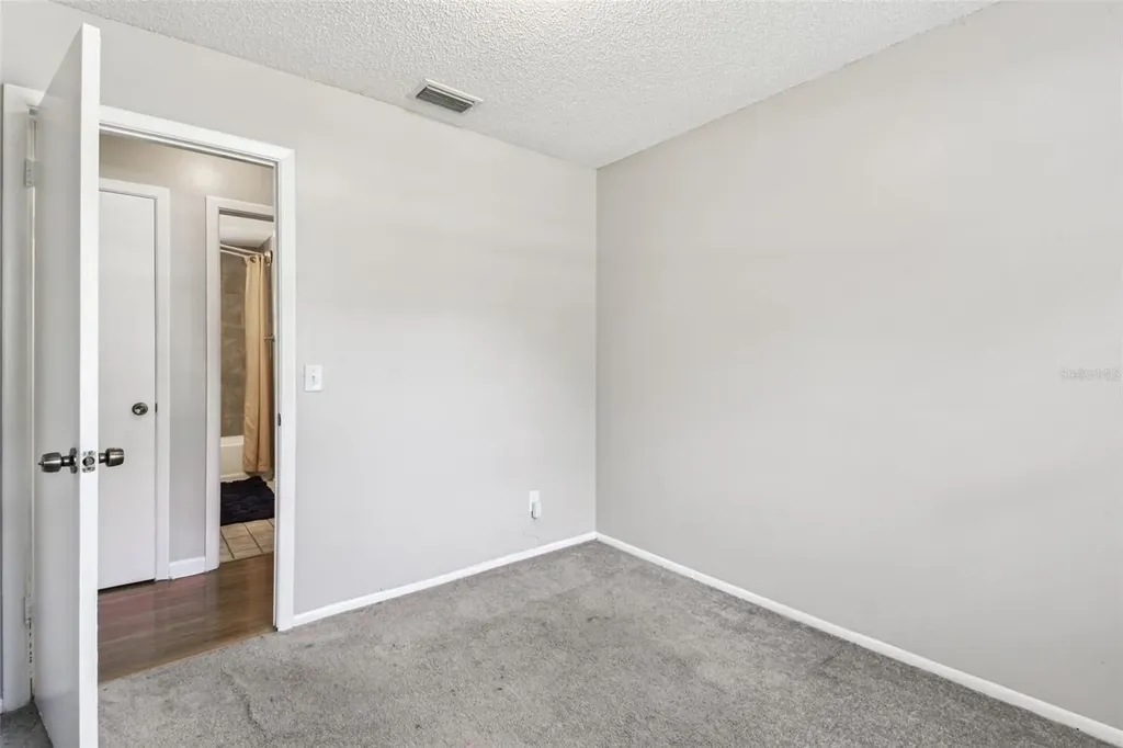 4419 Dolphin Drive Tampa FL 33617