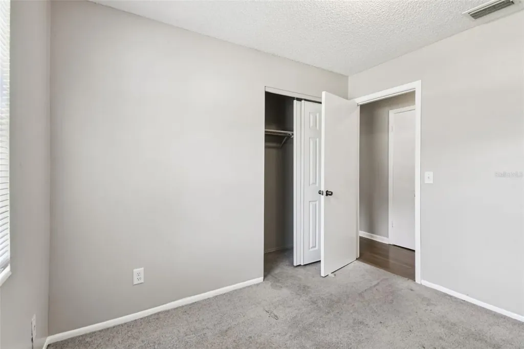 4419 Dolphin Drive Tampa FL 33617