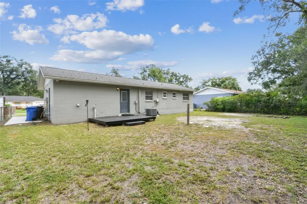 4419 Dolphin Drive Tampa FL 33617