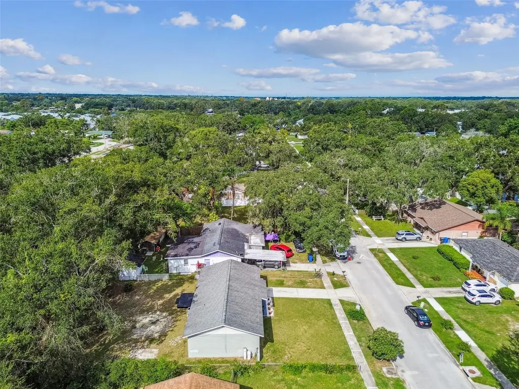 4419 Dolphin Drive Tampa FL 33617