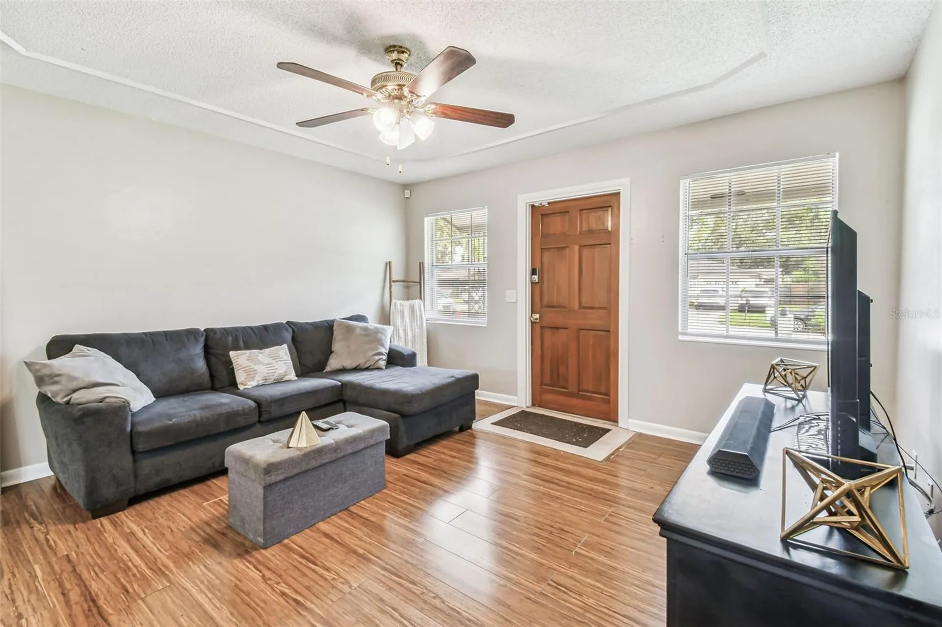 4419 Dolphin Drive Tampa FL 33617