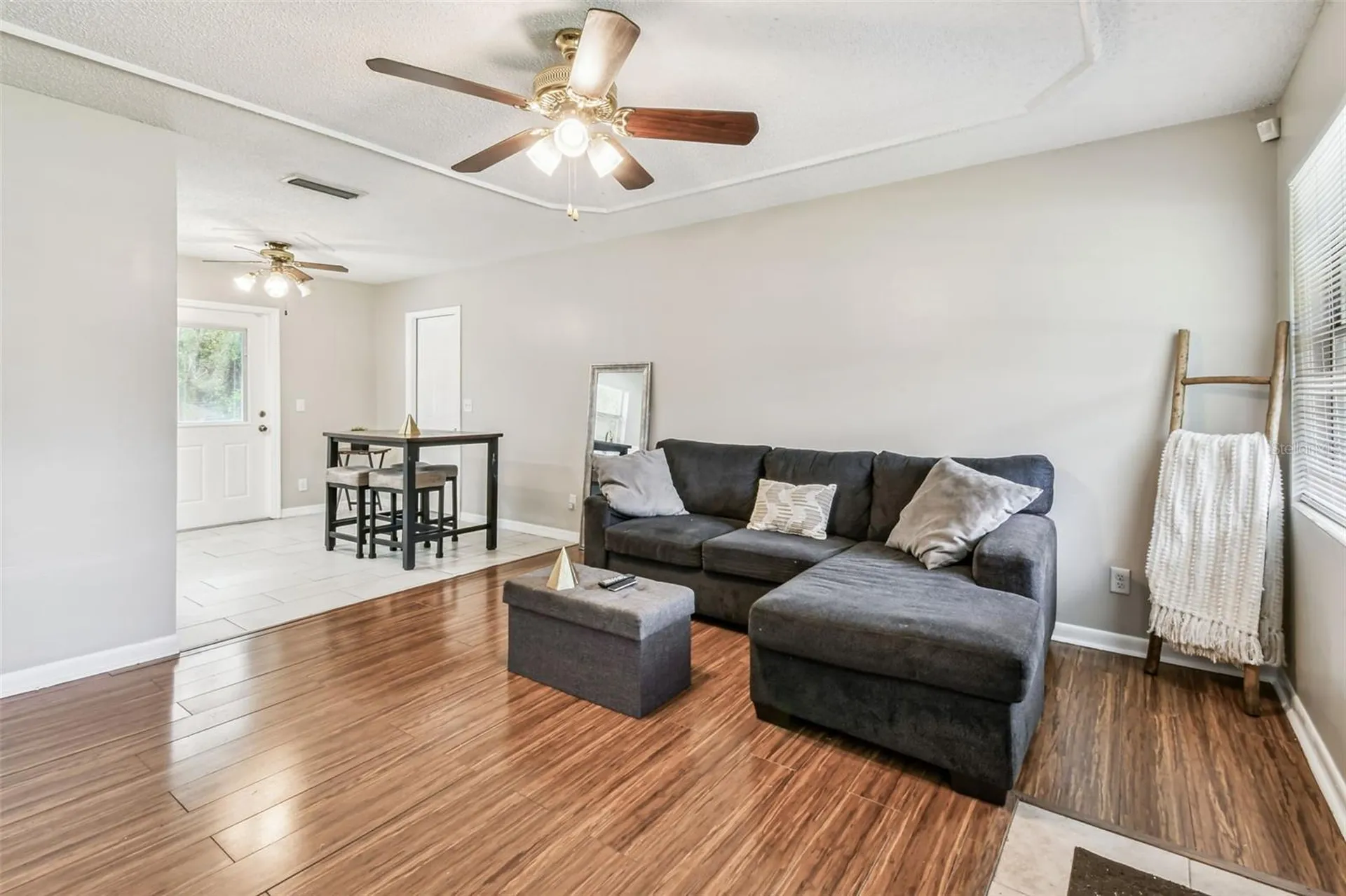 4419 Dolphin Drive Tampa FL 33617