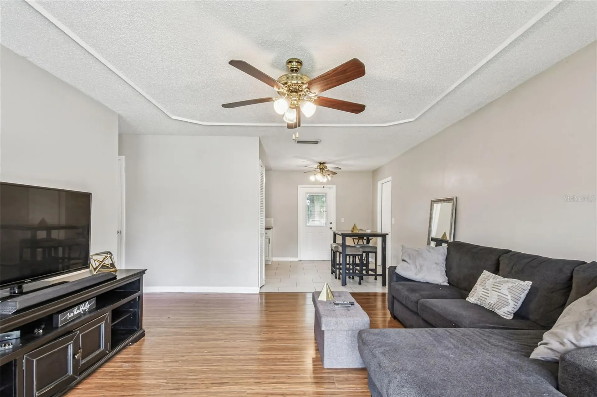 4419 Dolphin Drive Tampa FL 33617